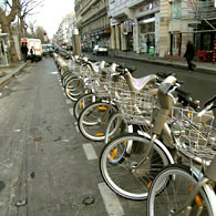 パリで大人気《ベリブ》貸し自転車